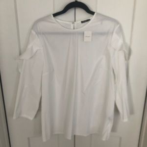 White 3/4 sleeve blouse w/ ruffle detail